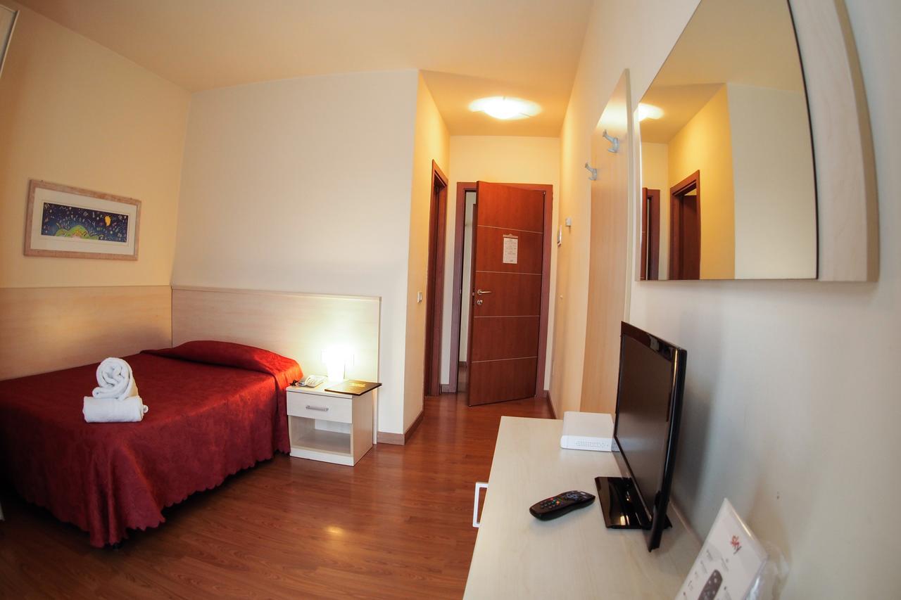 Hotel Break House Ristorante Террануова-Браччолини Экстерьер фото