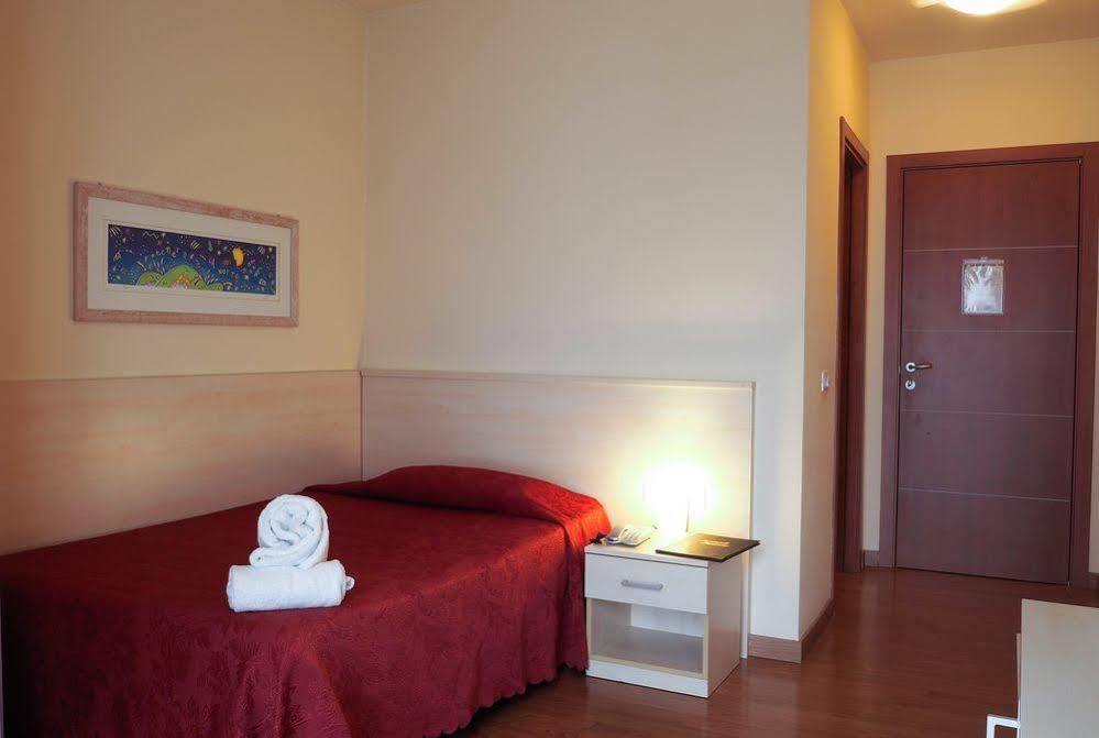 Hotel Break House Ristorante Террануова-Браччолини Экстерьер фото